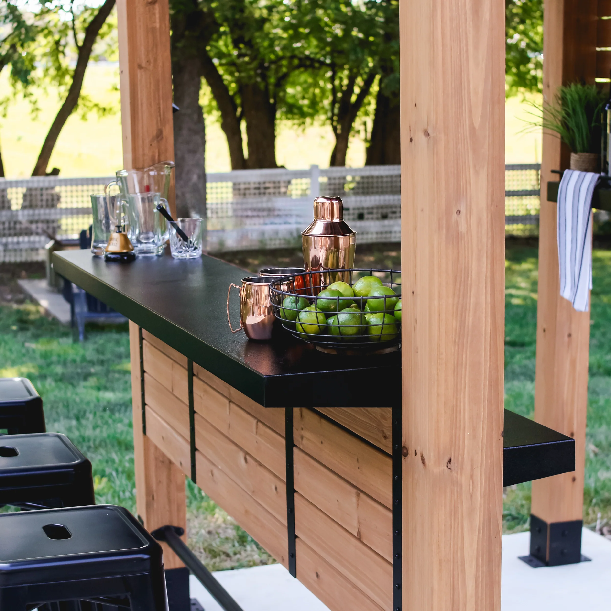 Cedar Springs Outdoor Bar - Image 5