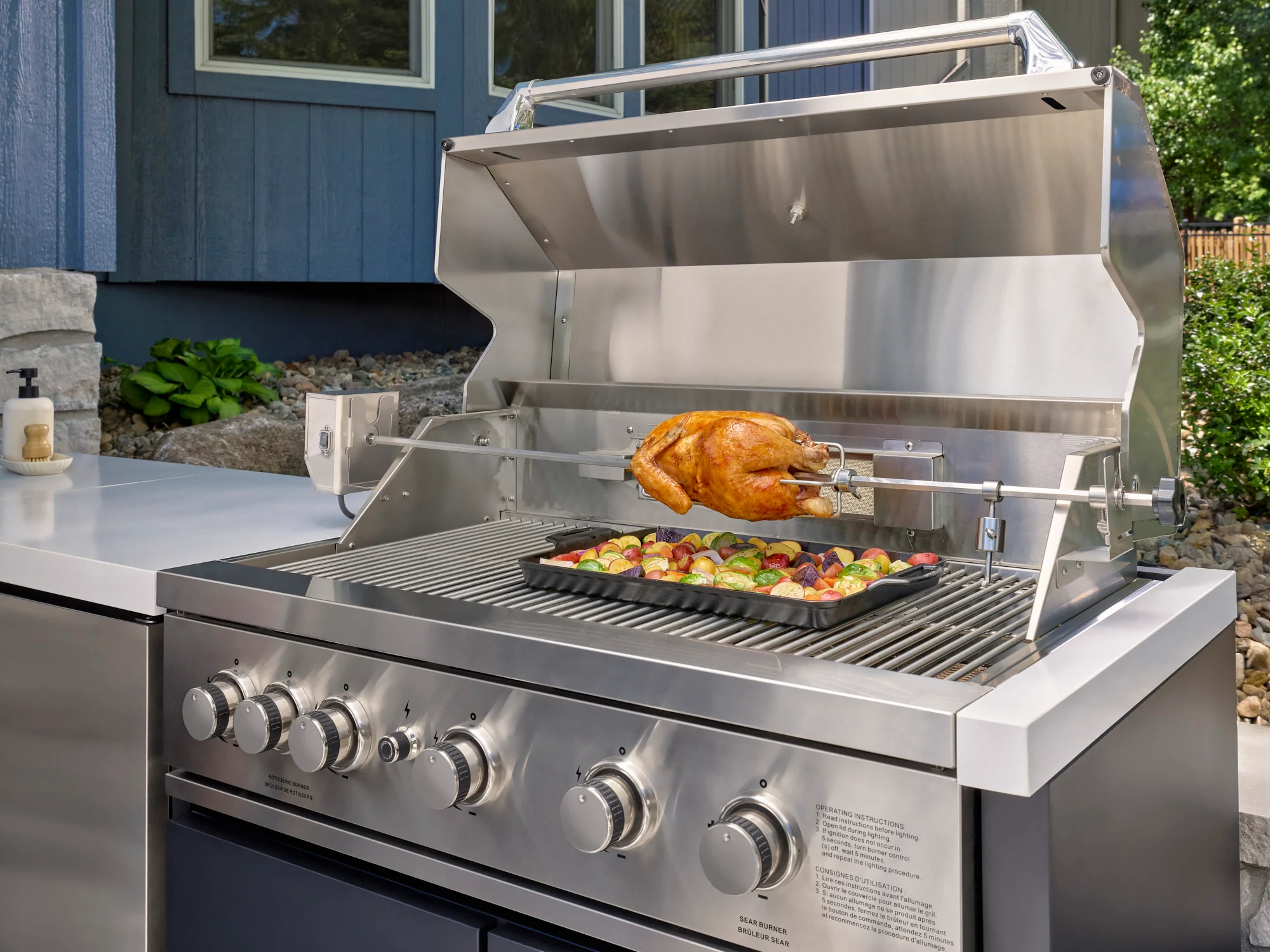 Emory | Corner Outdoor Kitchen Island with Bar Seating & Built-In Grill – Right - Image 5