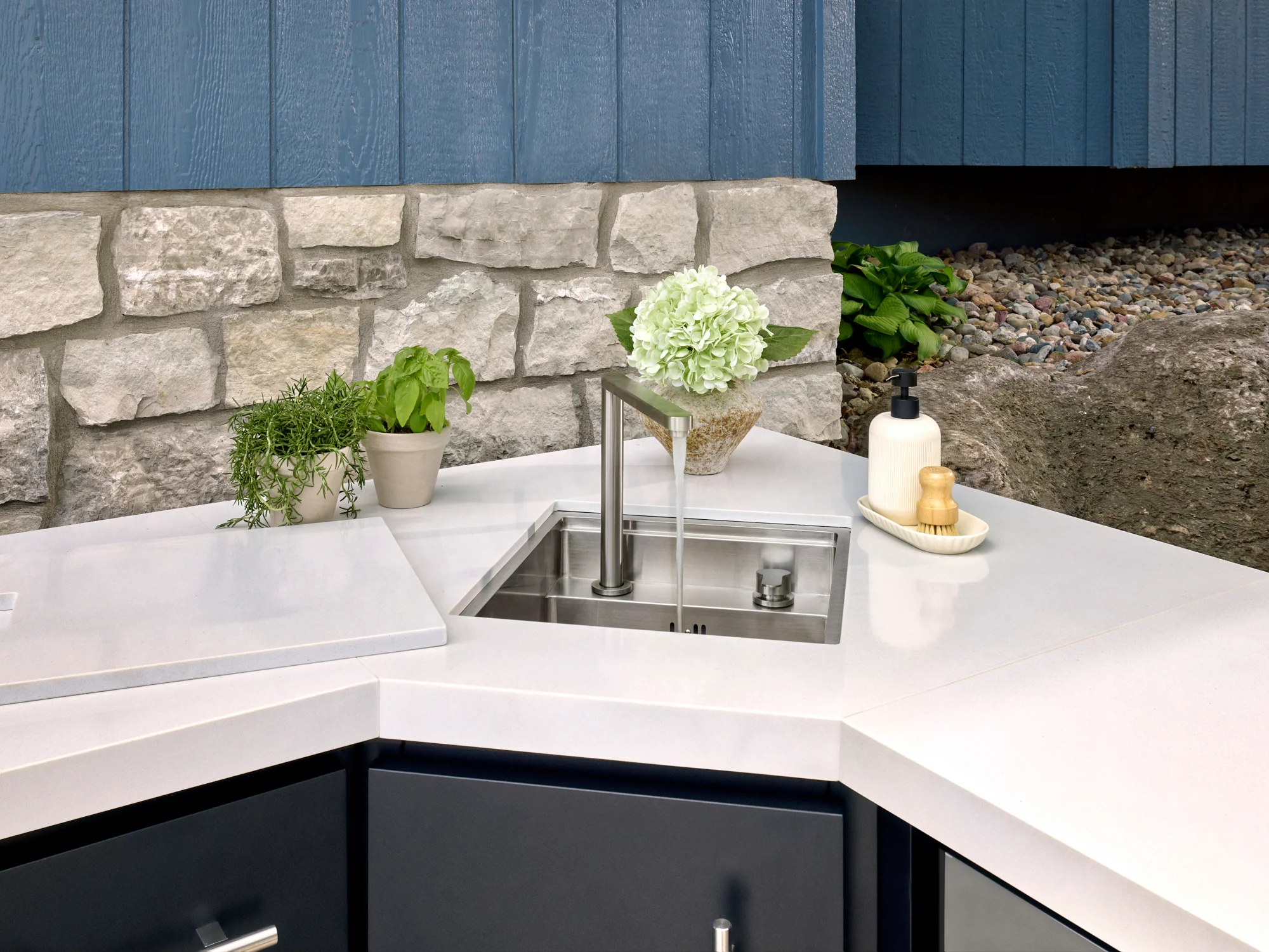 Emory | Corner Outdoor Kitchen Island with Built-In Grill & Pizza Oven - Image 10