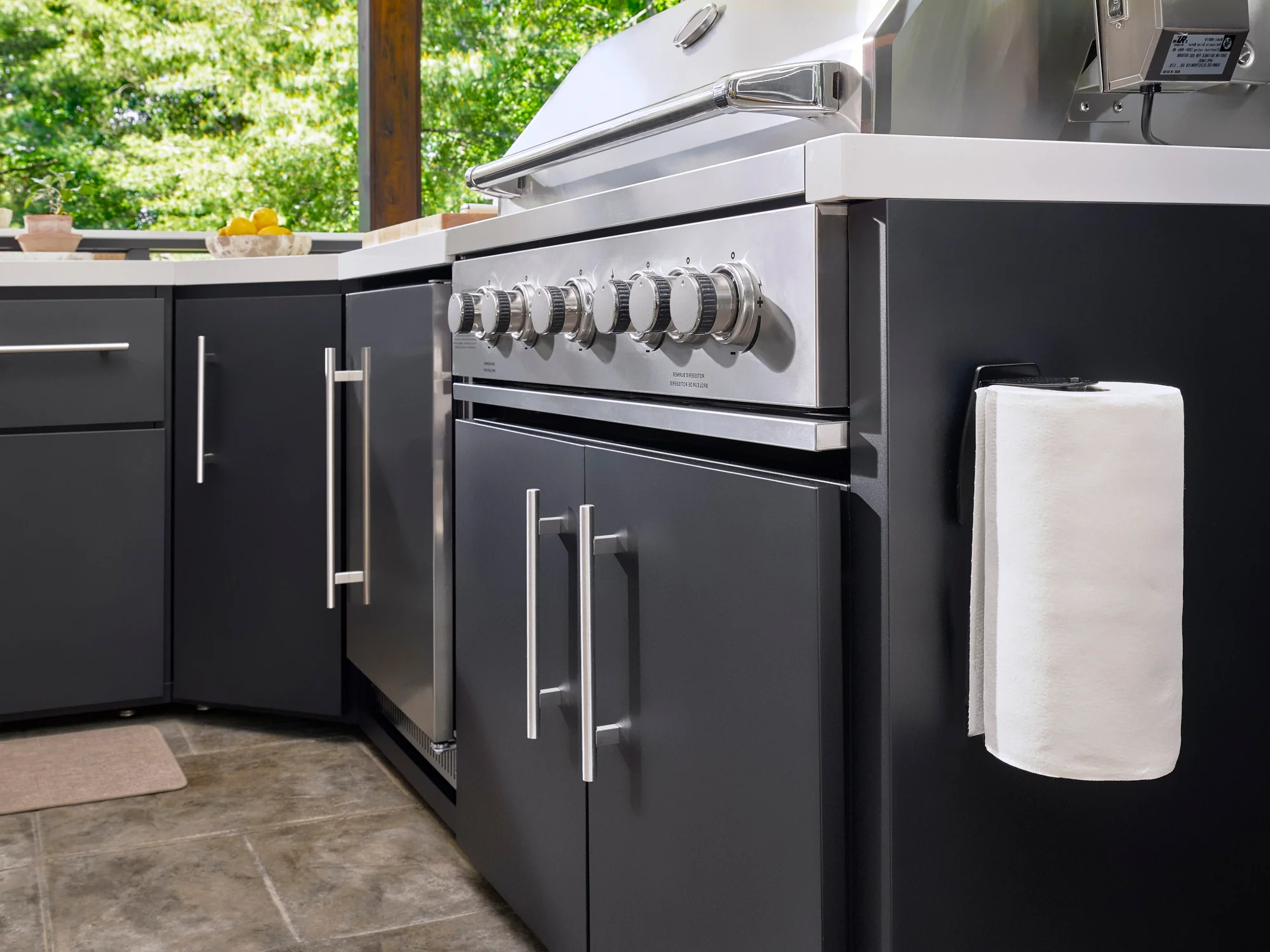 Emory | Corner Outdoor Kitchen Island with Bar Seating & Built-In Griddle – Right - Image 11