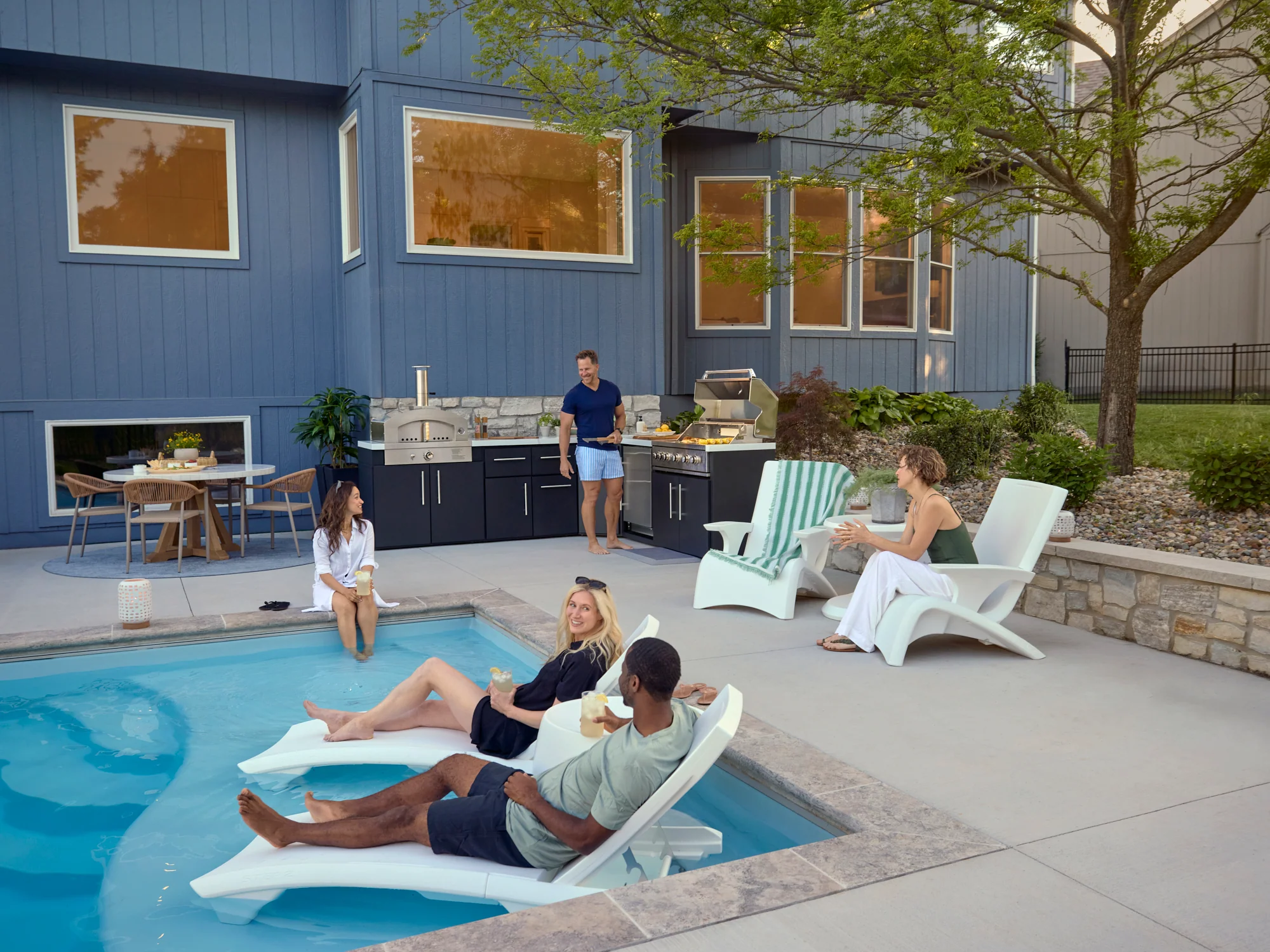 Emory | Corner Outdoor Kitchen Island with Built-In Griddle & Pizza Oven - Image 16
