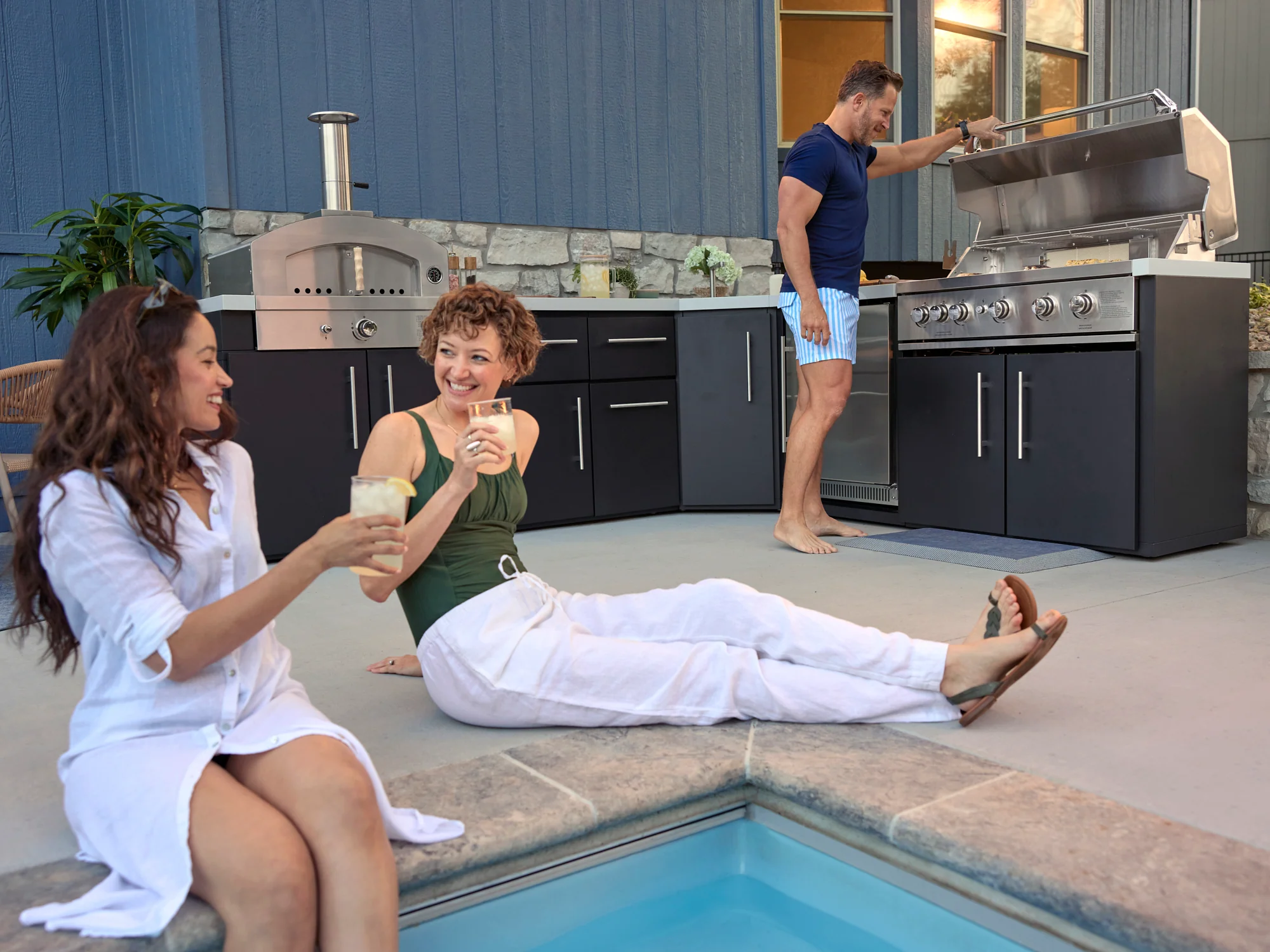 Emory | Corner Outdoor Kitchen Island with Built-In Griddle & Pizza Oven - Image 17