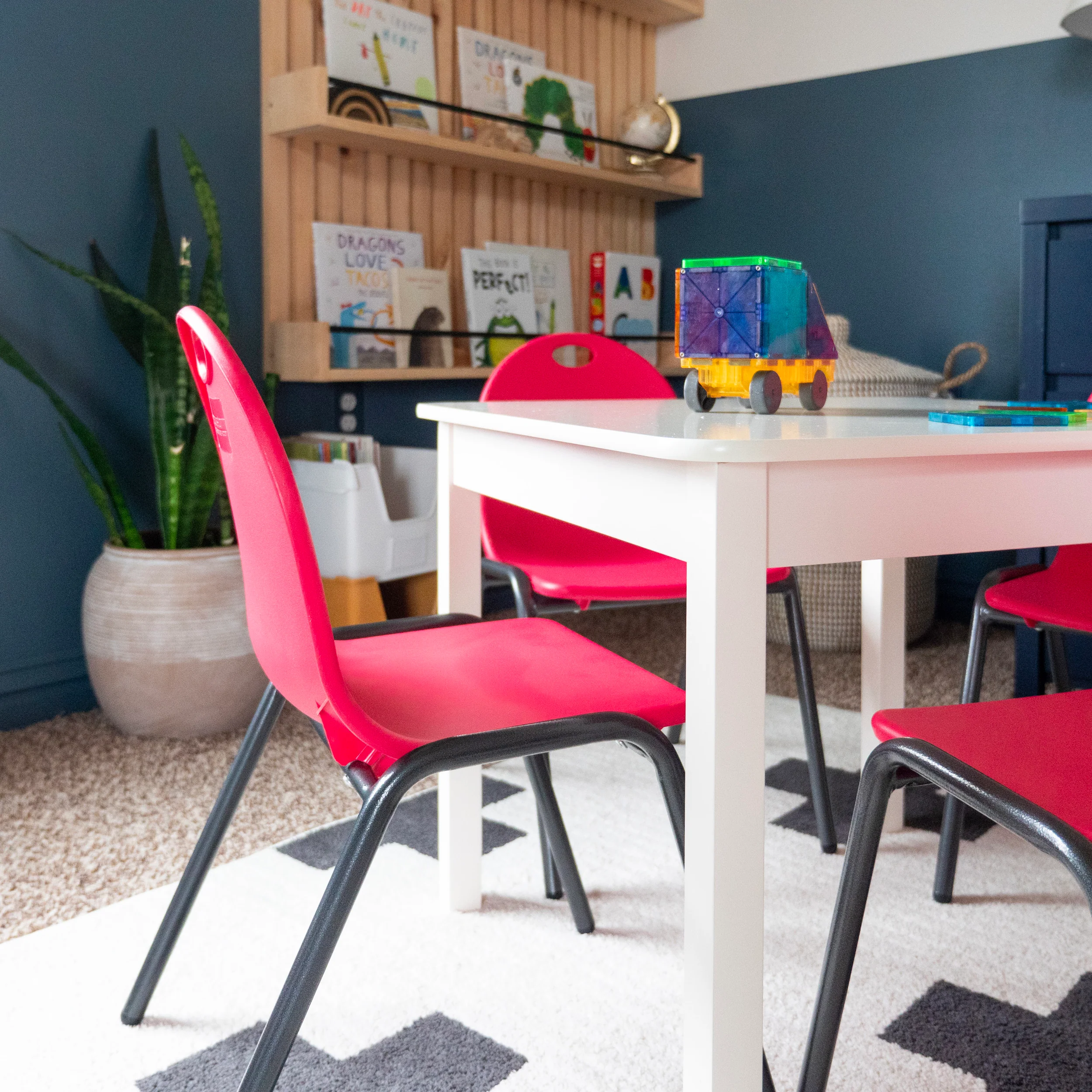 Kid's Stacking Chairs-4 Pack - Image 4