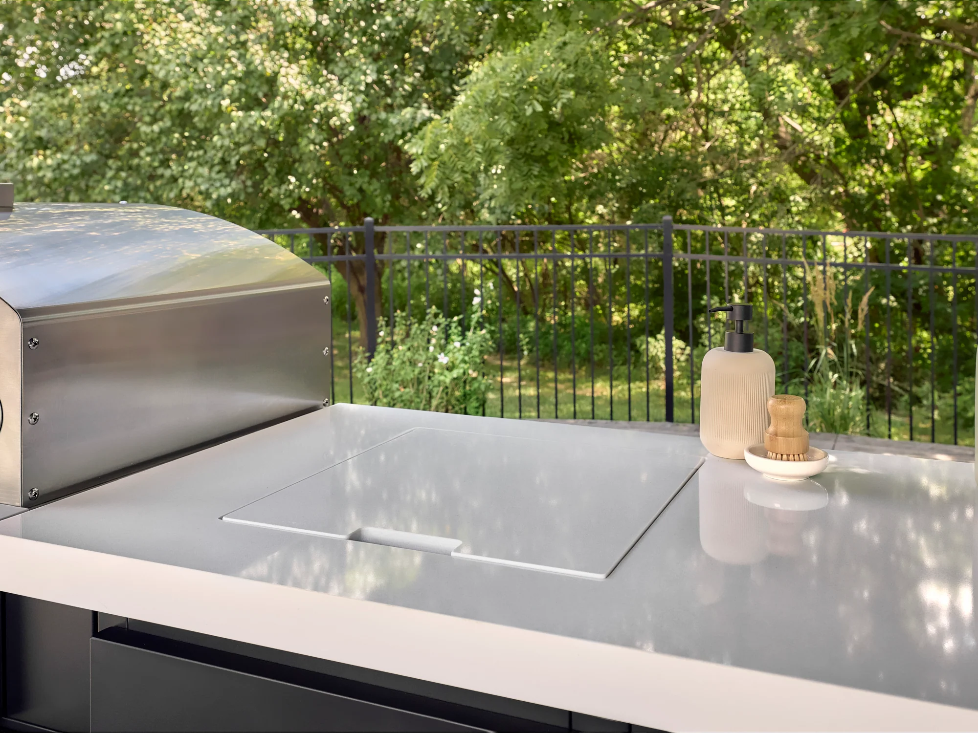 Lancaster | Galley Outdoor Kitchen with Built-In Grill & Pizza Oven - Image 12