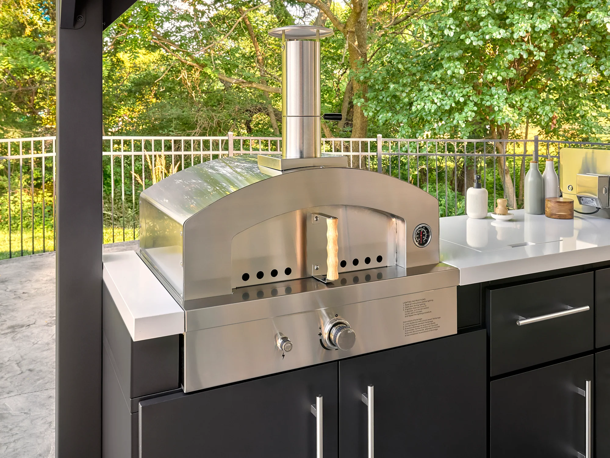 Lancaster | Galley Outdoor Kitchen with Built-In Griddle & Pizza Oven - Image 5