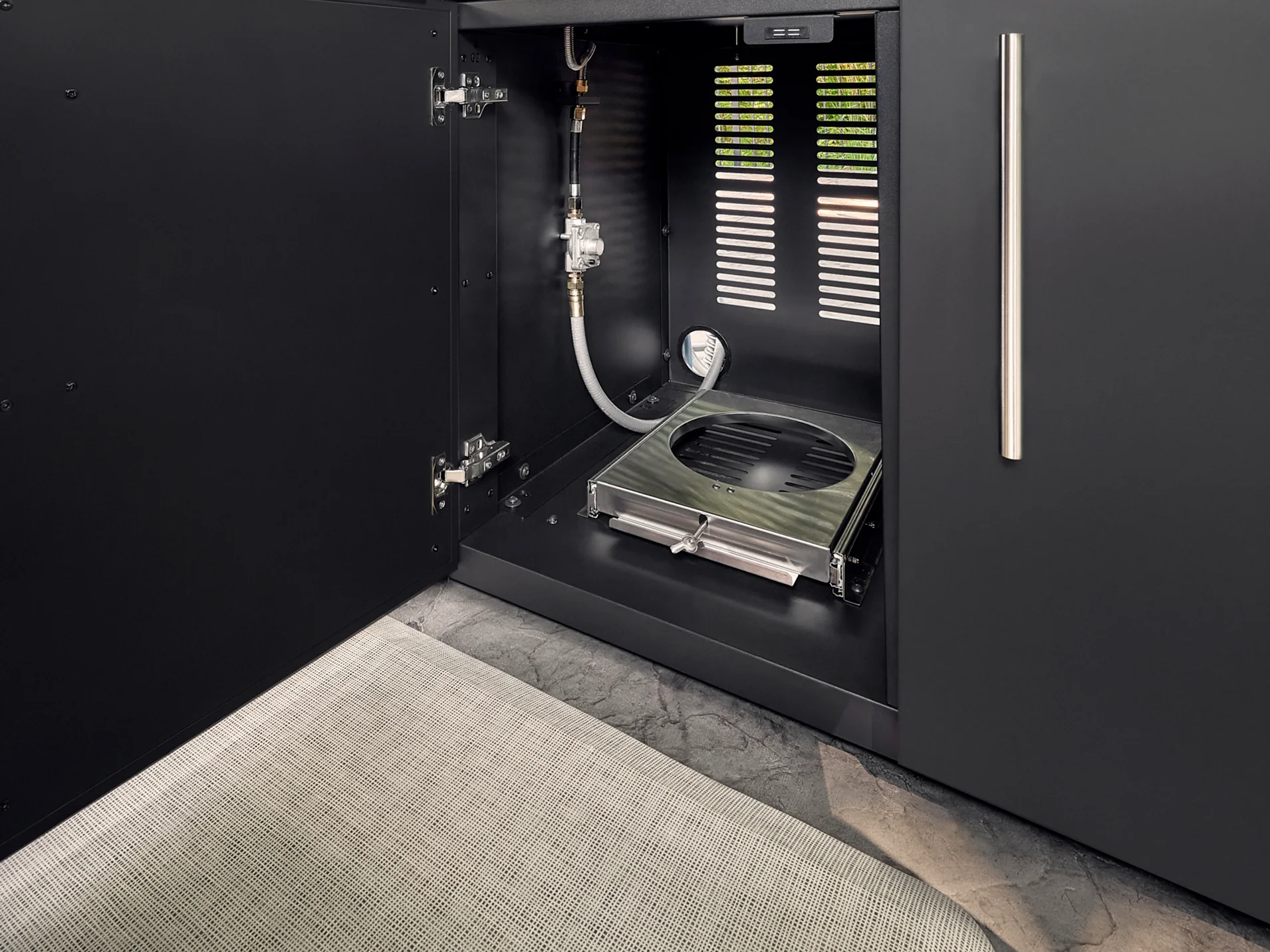 Langston | Covered Walk-In Outdoor Kitchen with Built-In Griddle & Pizza Oven - Image 17